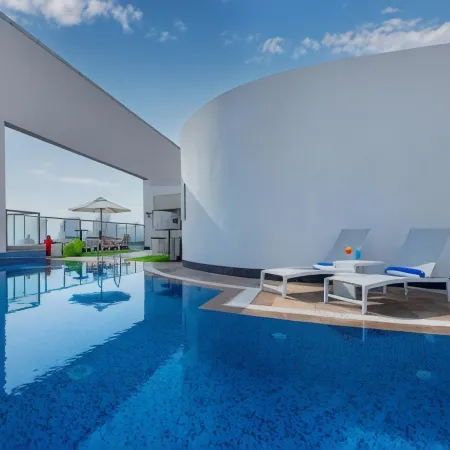 Ramada by Wyndham Abu Dhabi Corniche