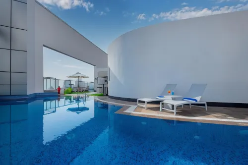Ramada by Wyndham Abu Dhabi Corniche - Cheap