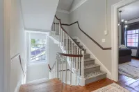 3 Levels w/ Gameroom, Firepit, Grill Near Hershey Walkable To Restaurants & Bars - Wifi