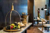Fiori 41-by Adam Hotels - breakfast