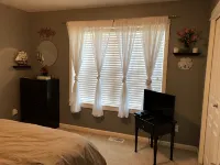 Nestled between Beach and River.  3 minute walk to Beach!  2 minutes to River! - Wifi
