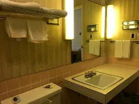 Allenwood Motel - Motels