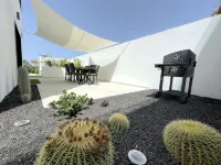 Beautiful Villa for 6 people, WiFi, private and heated pool, 8min from the beach - 3-Star
