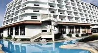 BP Samila Beach Hotel & Resort - Swimmingpools
