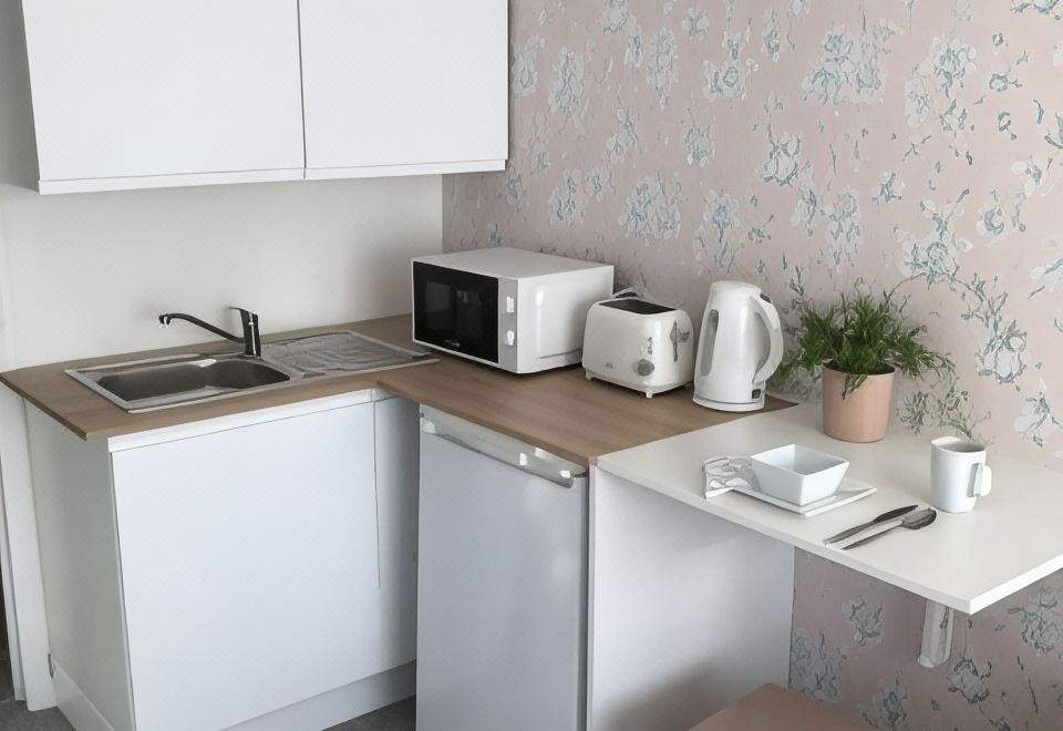 Basingstoke En Suite Room in Garden Annex - Housity
