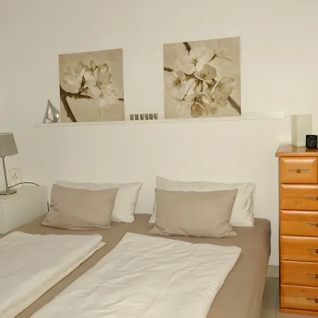 2 bedroom apt. 36 sqm swimming pool u. Sauna about 8 minutes walk z. Beach Wi-Fi