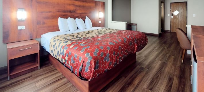 Econo Lodge Hotels in Fargo