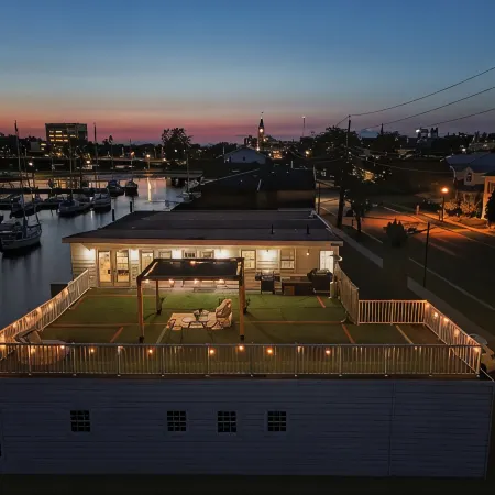 The Boat House Loft | Waterfront Rooftop Terrace
