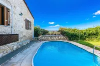 Traditional House With Pool And Great View! - 3-Star