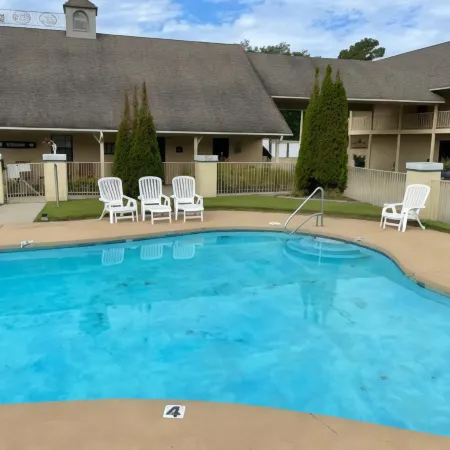 Riverwood Inn