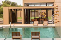 Life at Repose: Lake Villas Resort & Club Hotels in Mahesana