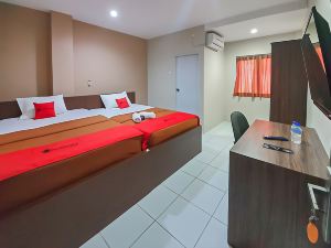 RedDoorz Plus at Pelita Guest House Balikpapan