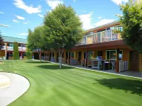 Days Inn by Wyndham Penticton Conference Centre Hotel dekat Bandara Regional Penticton