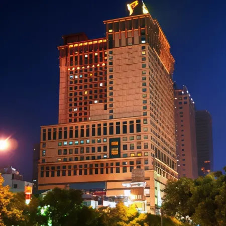 The Splendor Taichung Hotel Отели рядом с достопримечательностью «Аллея каллиграфии»