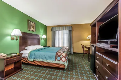 Super 8 by Wyndham Lake Charles/Sulphur Hôtels à : Lake Charles