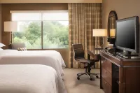 Sheraton Hartford South Hotel Hotels near Karabin Farms