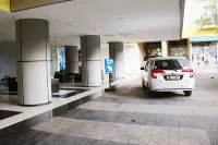 The Suites Metro Apartment by Desta Farispro فنادق في Buahbatu