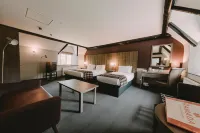 Cwrt Bleddyn Hotel Hotels in Pontymoile