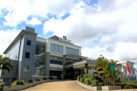 Hotel Ebony Batulicin Hotel dekat Rejowinangun Snack " Dewi Jaya "