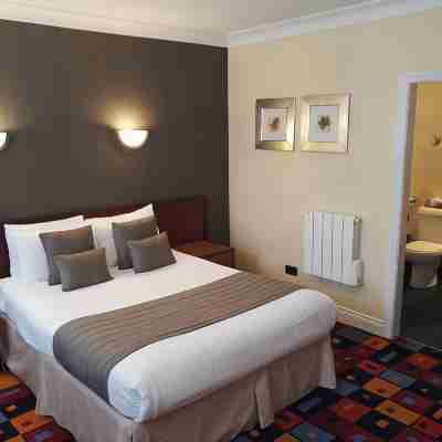 Caledonian Hotel Rooms