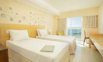 Golden Tulip Macae