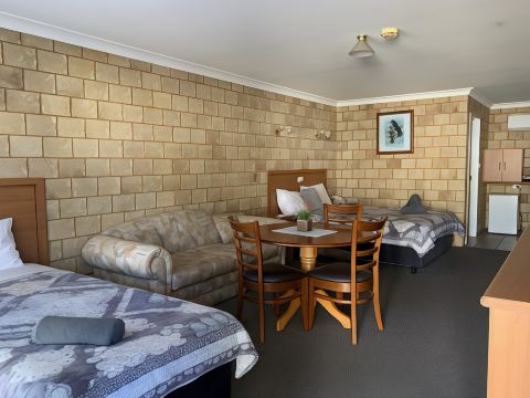 Darling River Motel