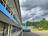 Mountain Empire Motel Hotels in Johnson County