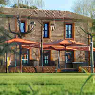 Château Saint Roux Hotel Exterior