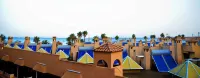 Bungalows Bahia Sur Hotels near Plazoleta Del Merendero