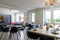 Tuss Hotels in Kortrijk