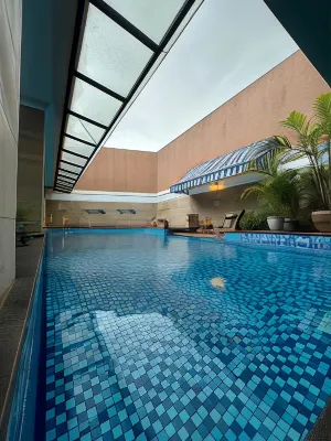 Ndalem Bu Fit Villa Hotel dekat Green Terrace TMII