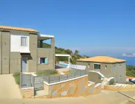 Tsapelas Villas Hotels near Therma