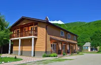 Аммонит Отели рядом с достопримечательностью «Водопады Руфабго»