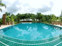 Monn Phu Phrai - Pools