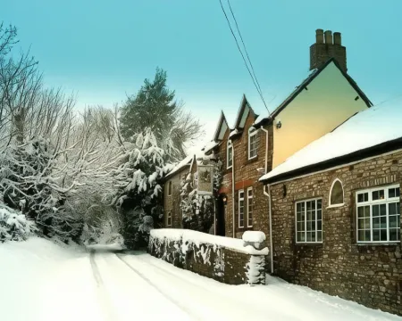 The Hunters Rest Inn Hotels in Clutton