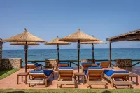 Castella Beach Hotel di Larisos