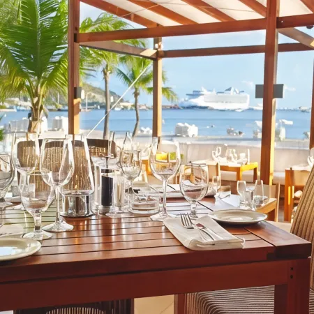 Holland House Beach Hotel