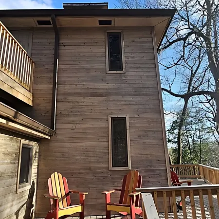 Family-Friendly Retreat on Julia Street - Explore Okoboji from Your Doorstep