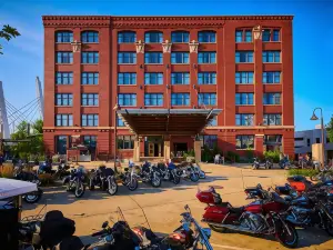 The Iron Horse Hotel