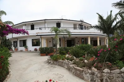 Hotel l'Ancora Các khách sạn ở Capo Vaticano