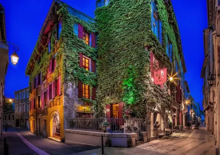 Hôtel Renaissance Отели в г. Пюилоран