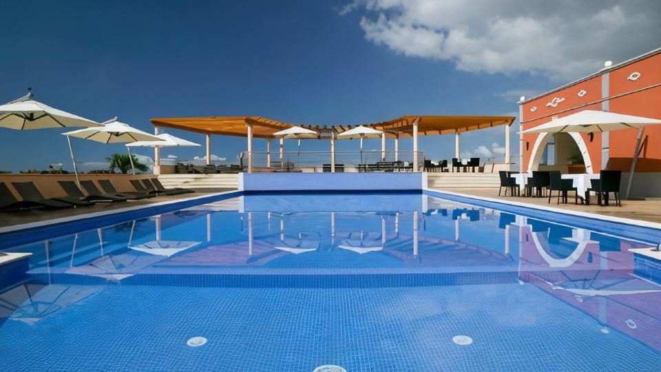 Designed Villa Palheiro Village by Holiday Rental Madeira