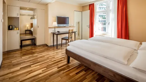 Hotel Schweizerhof Basel in Базель