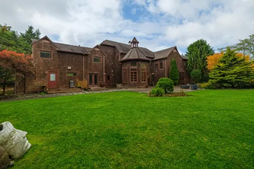 Arch Cape Inn and Retreat Hotels in Arch Cape