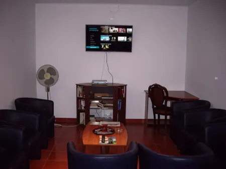 Residencial Camoes Отели рядом с достопримечательностью «площадь Рестаурадориш»