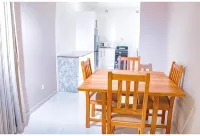 R Executive Apartments - 2-Star