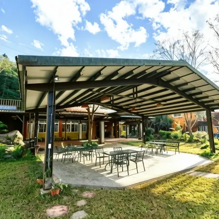 Yushow Library Villa