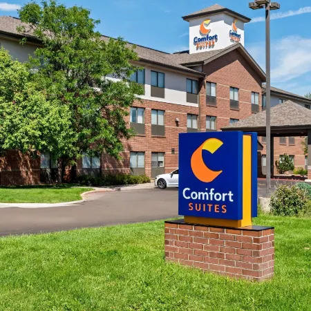 Comfort Suites Denver North - Westminster