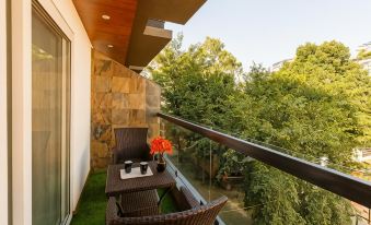 Royal Ace Boutique Hotel