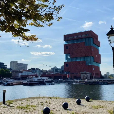 Oneluxstay Antwerp City Centre